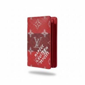 حقيبة بطاقات لويس فيتون بنقشة المونوغرام باللون الأحمر ومطبوعات الماركة – Louis Vuitton Monogram Heritage Red Pocket Organizer Wallet