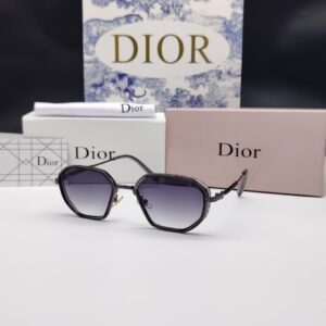 نظارة شمسية ديور بإطار مضلع أسود وعدسات رمادية متدرجة – Dior Geometric Black Sunglasses