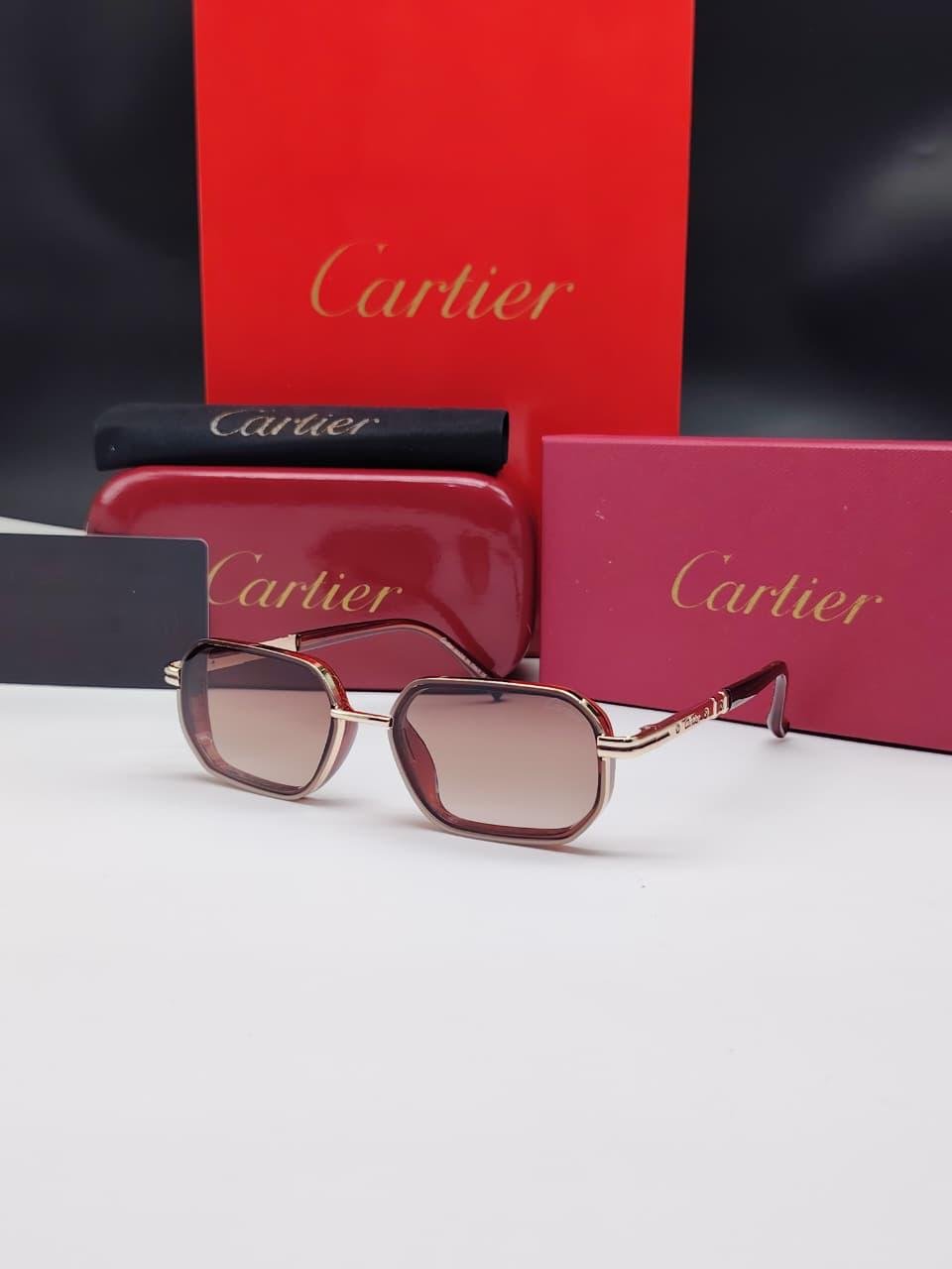 نظارات شمسية كارتييه ذهبية وبنية بإطار هندسي مستطيل وعدسات بنية متدرجة Cartier Gold & Brown Rectangular Gradient Sunglasses